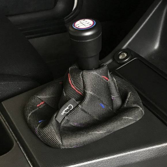 SHIFT BOOT WITH M-RAIN PATTERN
