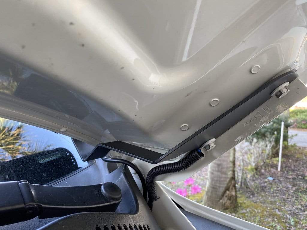 Forge Overland Hood Light Bracket | Volkswagen Touareg T2