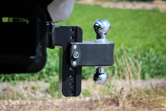 Weigh Safe 8in Drop Hitch w/Built-in Scale & 2.5in Shank (10K/22K GTWR) w/WS05 - Steel