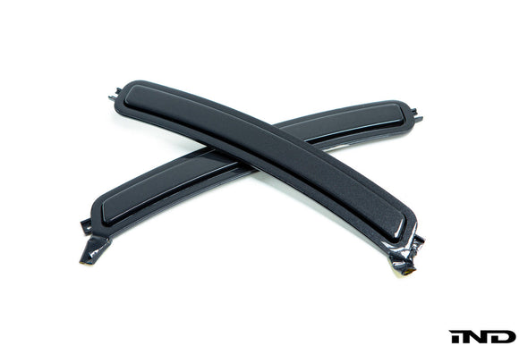 IND F91 / F92 / F93 M8 Painted Front Reflector Set