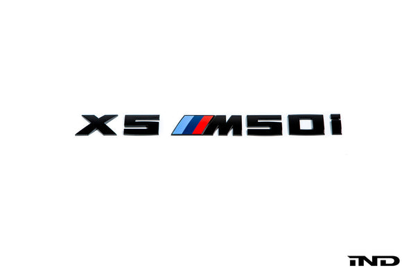 IND G05 X5 M50i Painted Trunk Emblem