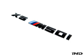 IND G05 X5 M50i Painted Trunk Emblem