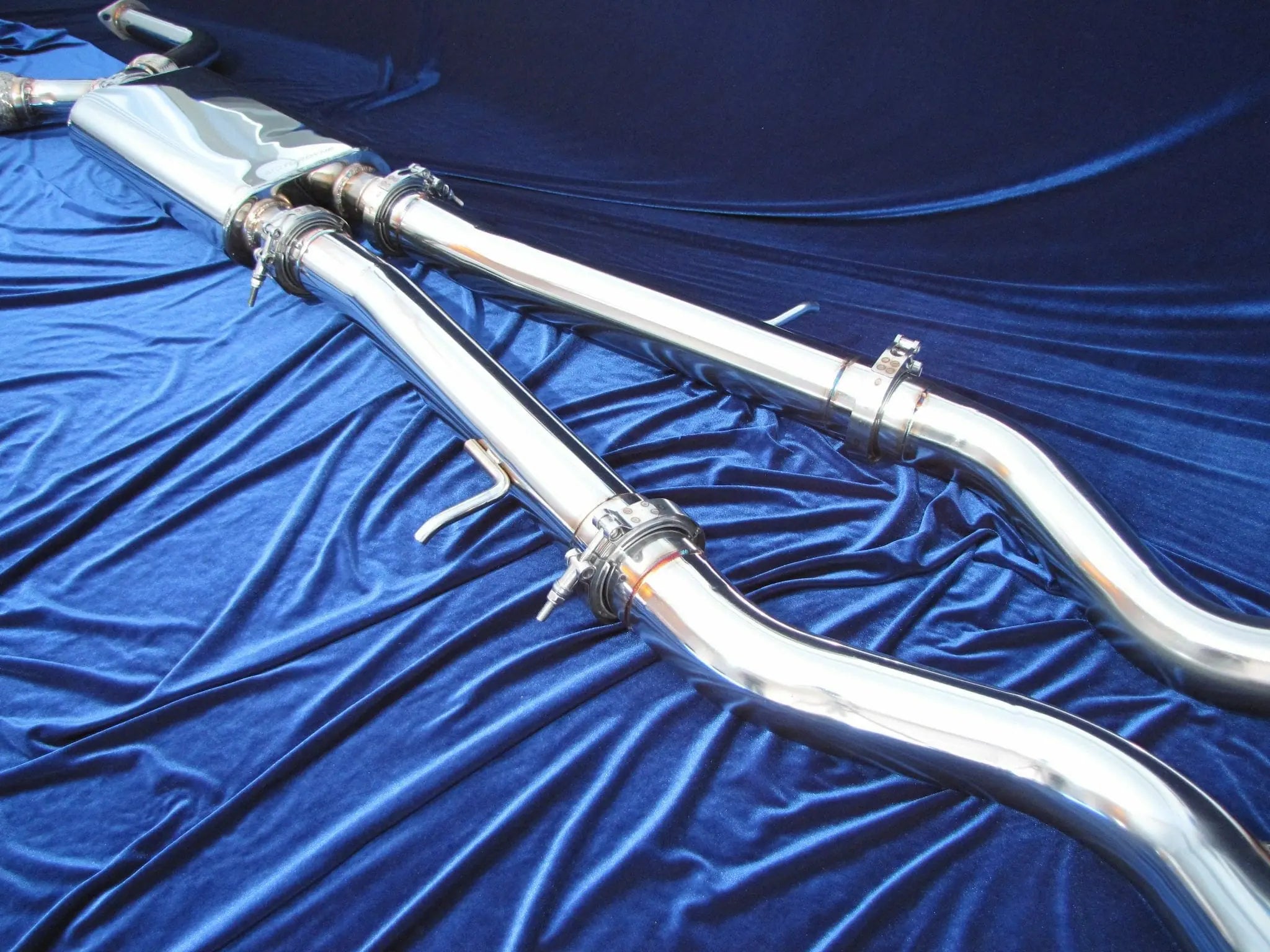 Motordyne Exhaust With 4.5" Blue Rolled Tips Infiniti Q50 14-18