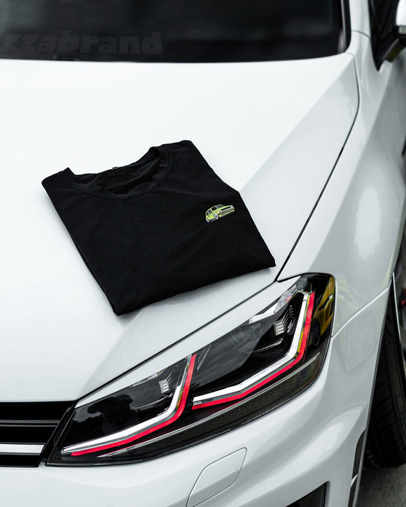 Mk1 Golf/Rabbit t-shirt on a Mk7.5 Golf R hood.