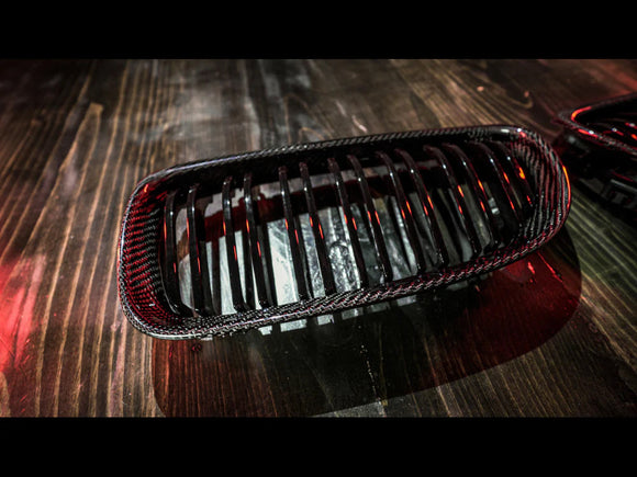 2008-2012 BMW 3 Series (E90) LCI Carbon Fiber Double Slatted Kidney Grilles