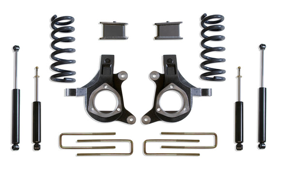 MaxTrac 99-06 GM C1500 2WD V6 5in/3in Spindle Lift Kit