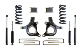 MaxTrac 99-06 GM C1500 2WD V8 5in/3in Spindle Lift Kit