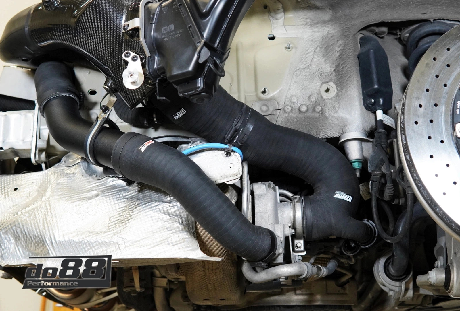 Porsche 911 Turbo (992) Induction System