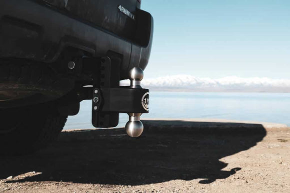 Weigh Safe 8in Drop Hitch w/Built-in Scale & 2.5in Shank (10K/22K GTWR) w/WS05 - Steel