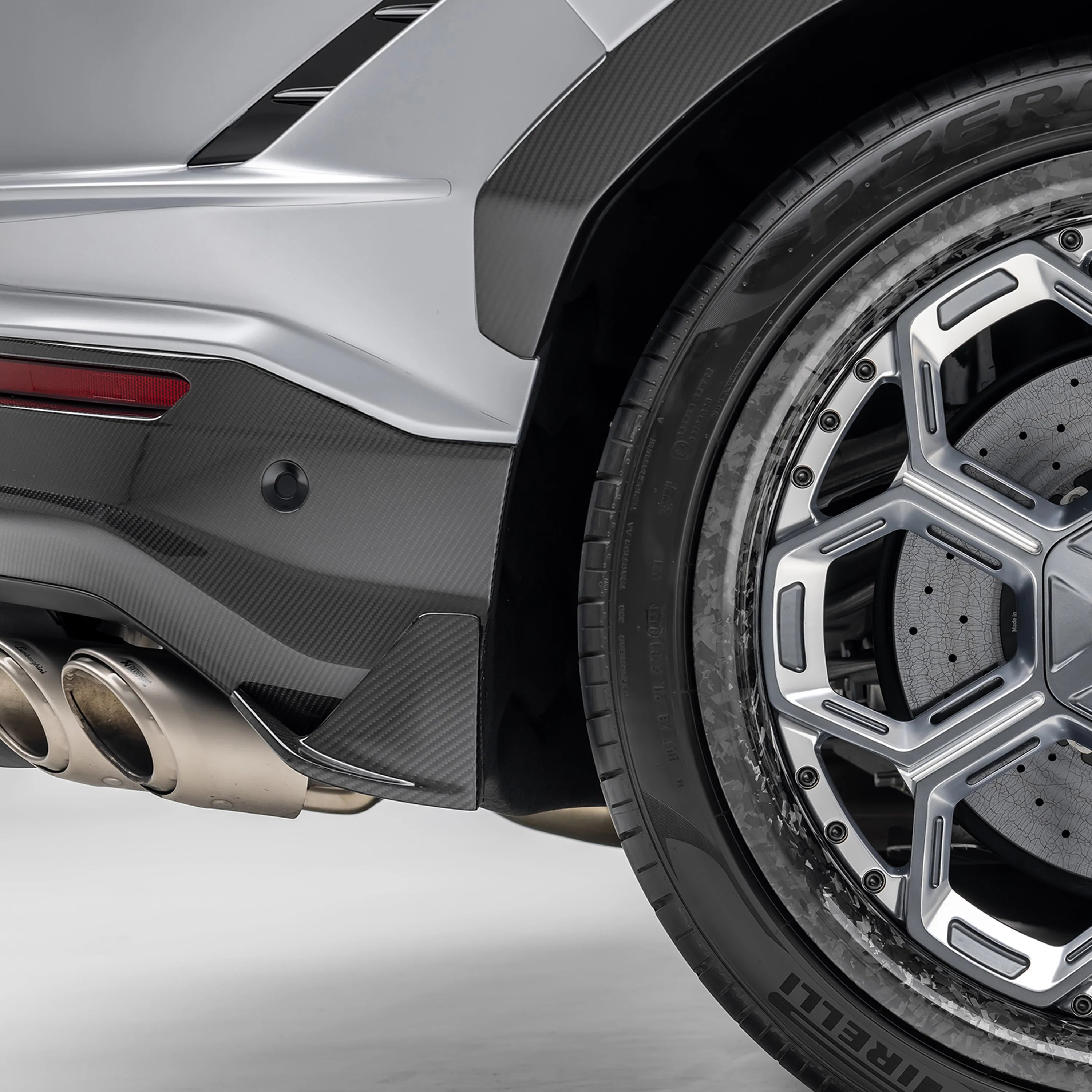 LAMBORGHINI URUS PERFORMANTE EDIZIONE AERO SIDE FINS