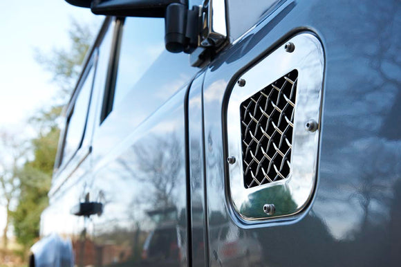 Zunsport LandRover Defender Fender and Side Grille Set - Silver finish