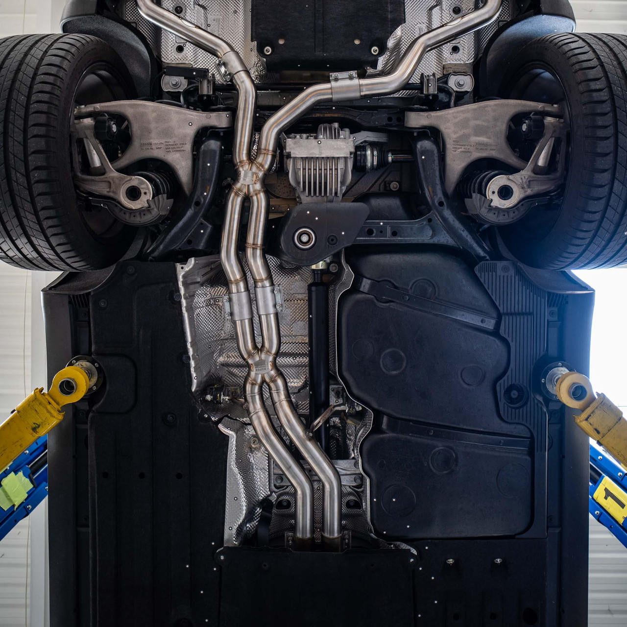 Fabspeed Porsche Macan S / GTS / Turbo V6 Resonator Delete Intermediate X-Pipe (2014-2018)