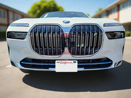 STO N SHO 2023-2025 BMW i7 xDrive 60\ eDrive 50 Luxury