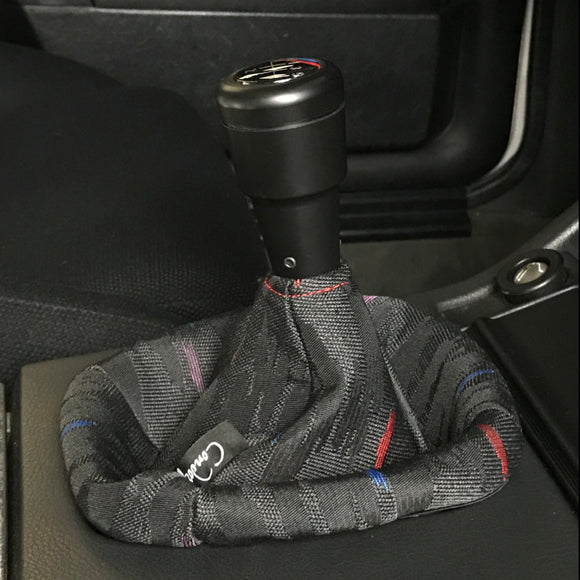 SHIFT BOOT WITH M-HURRICANE PATTERN
