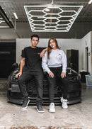 Model wearing pizzabrand red Volvo 850R t-shirt in black.