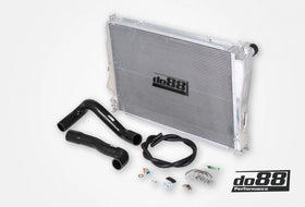 do88 00-06 BMW M3 (E46) Aluminum Radiator w/Black Hoses