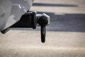 Weigh Safe Towing Recovery - Red Hard Shackle Hitch w/Aluminum Body - 0