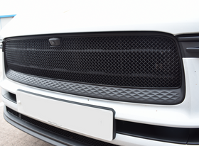 Zunsport Porsche Macan S and GTS 2021 Facelift / 2022 with Driving Camera - Upper Grille Black finish