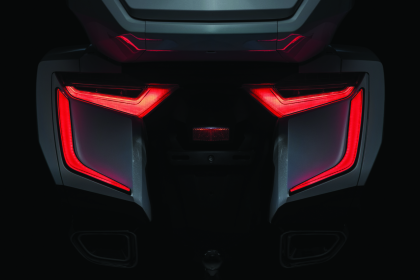 Kuryakyn Omni L.E.D. Rear Bag Accents 14-25 GL1800