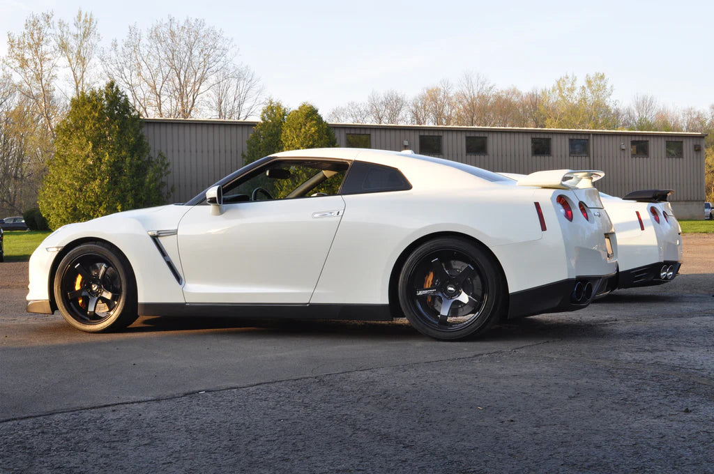Advan GT/Toyo R888R Wheel and Tire Package for R35 GTR