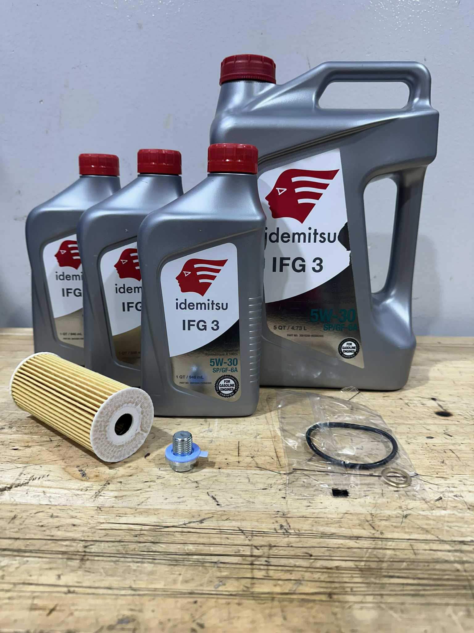 Oil Service Kit - Idemitsu Engine Oil IFG 3 5W-30 - Kia & Genesis 3.3L Turbo