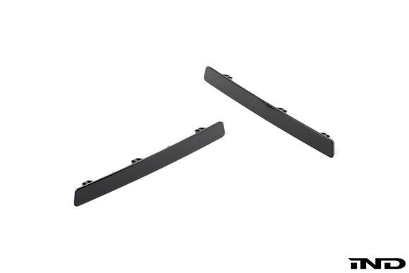 IND NA5 iX3 / G65 X5 M-Sport Rear Painted Reflector Set