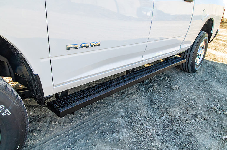 Deezee 09-21 Chevrolet/GMC Express/Savana Van Running Board Rough Step Bracket Kit - 0