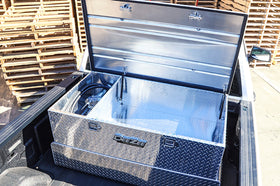 Deezee Universal Tanks - Combo Brite-Tread Aluminum (62 Gal) - 0