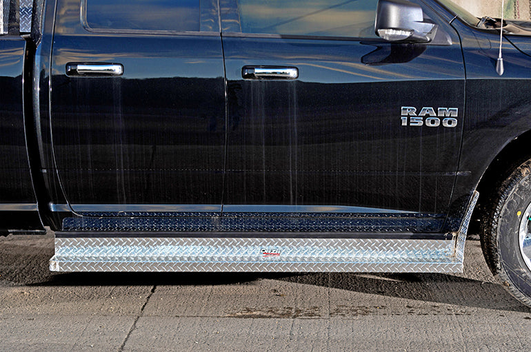 Deezee 09-21 Chevrolet/GMC Express/Savana Van Running Board Cab Section Brite-Tread Aluminum - 0