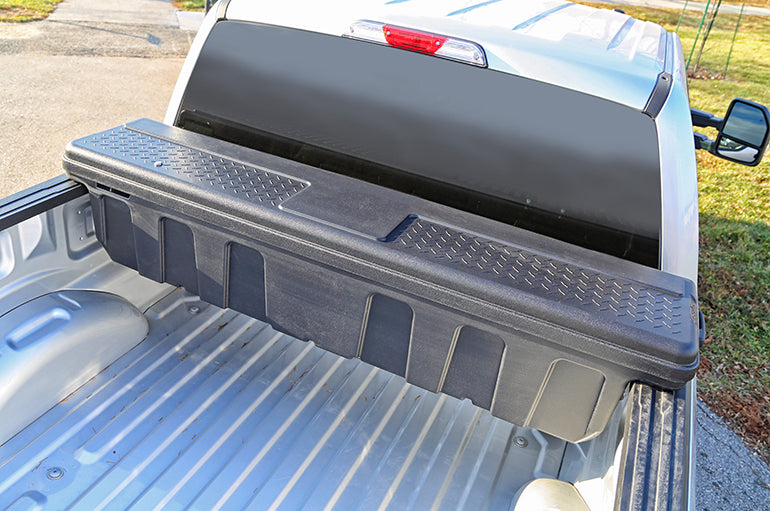 Deezee Universal Tool Box - Specialty Crossover Toolbox Plastic Mid Size