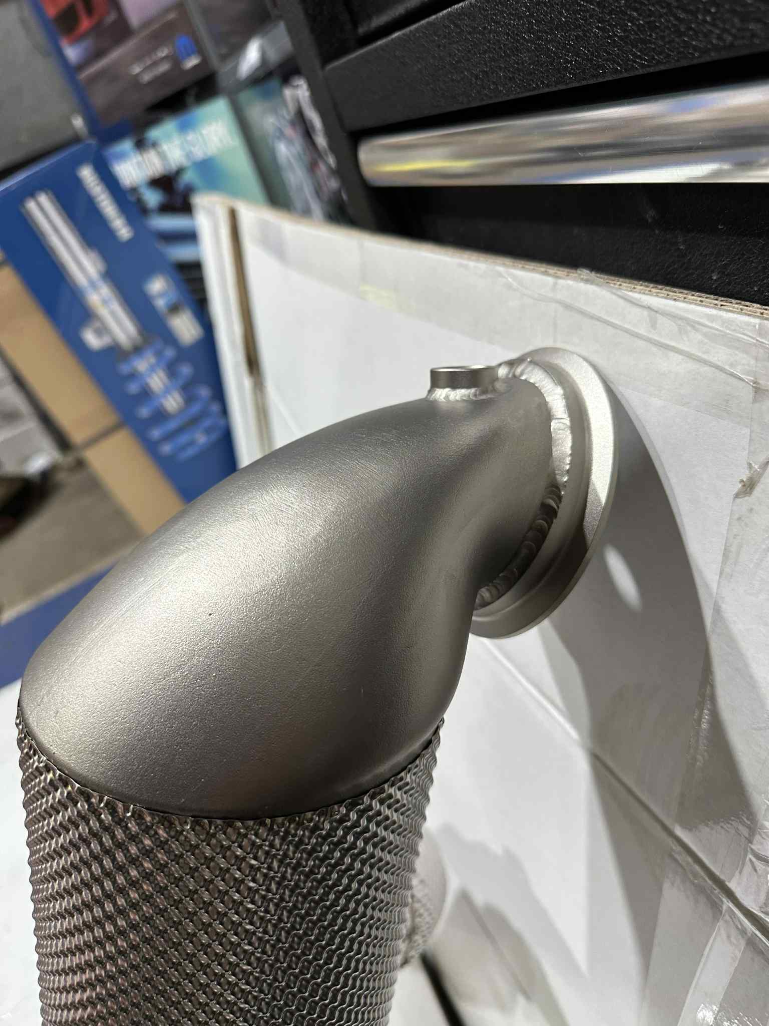 2022+ MK8 Golf R / 8Y S3 2.0T Catless downpipe V2 CAST