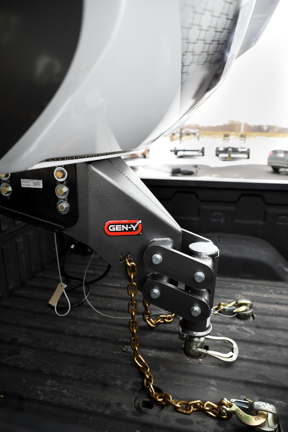 EXECUTIVE Fifth to Gooseneck Safety Chain 3/8 x 84" Safety Chain with 2 Safety Slip Hooks Grade 70