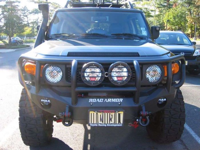 Road Armor 06-14 Toyota FJ Cruiser Stealth Front Winch Bumper w/Titan II Guard - Tex Blk
