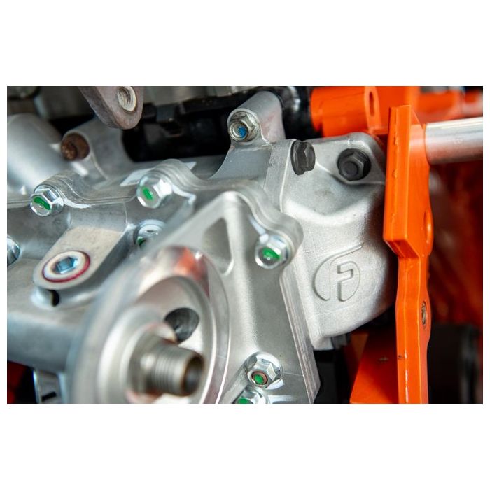 Fleece Performance 01-07 GM Duramax/11-16 GM 2500/3500 Duramax Oil Cooler Adapter Kit - 0