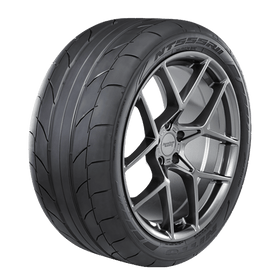 Nitto NT555®RII P275/50R15 101W