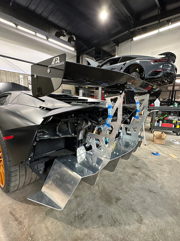 CHASIS MOUNTED CARBON APR SPOILER AND DIFFUSER - AVENTADOR