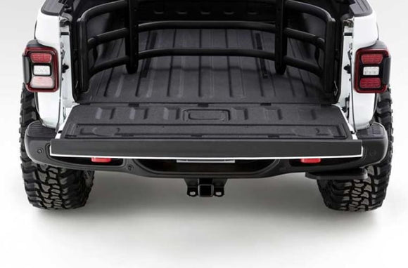 AMP Research 2005-2014 Toyota Hilux Bedxtender - Black
