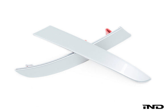 IND G01 X3 Pre-LCI Painted Rear Reflector Set