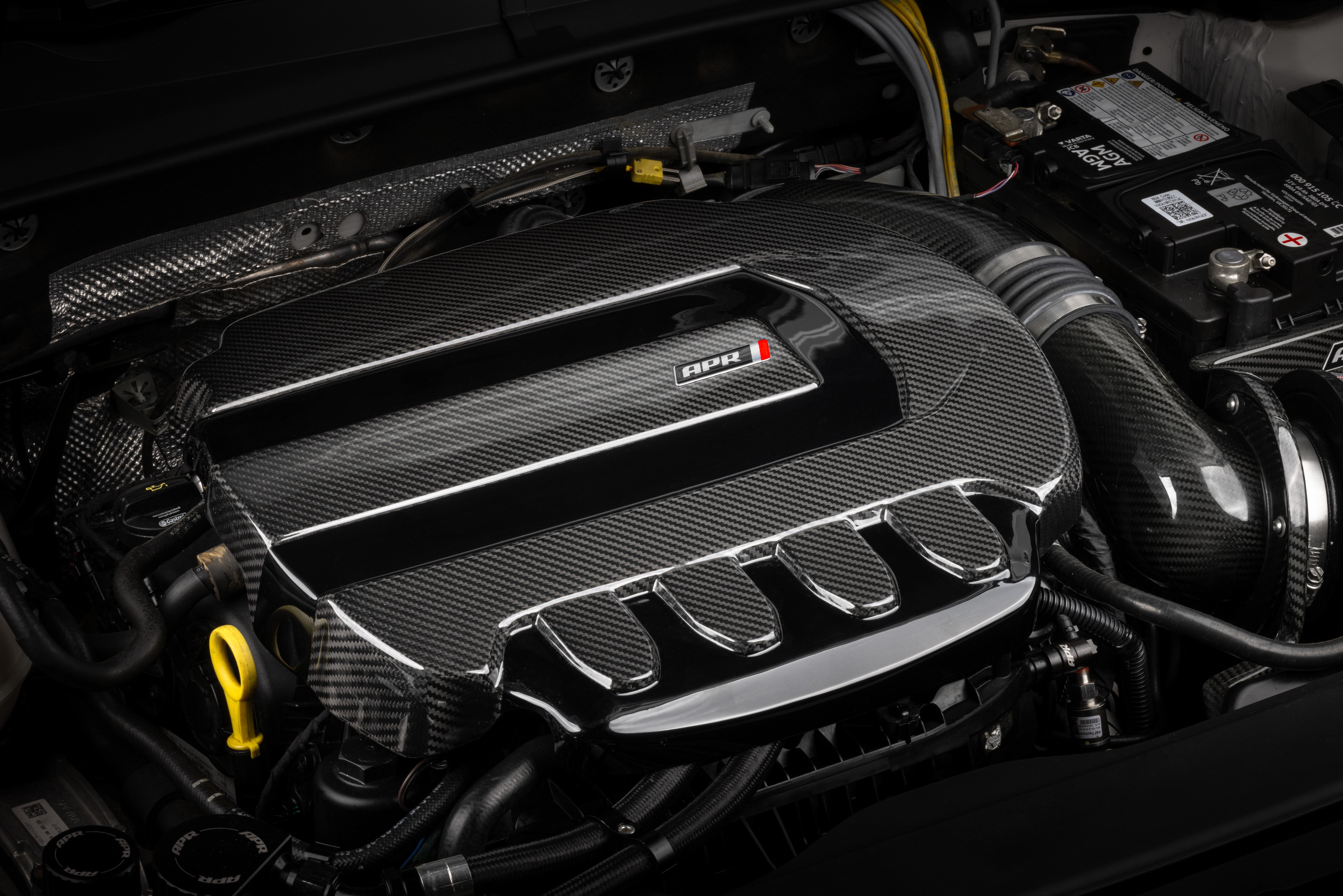 APR ENGINE COVER - 1.8T/2.0T EA888.3/3B/4/4B - CARBON FIBER - 0