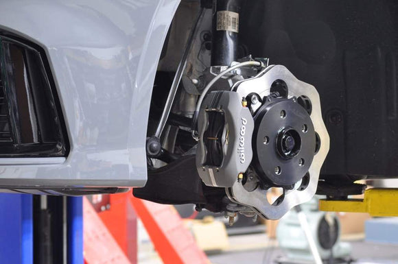 STM Lightweight Front Drag Brake Kit | 8V RS3