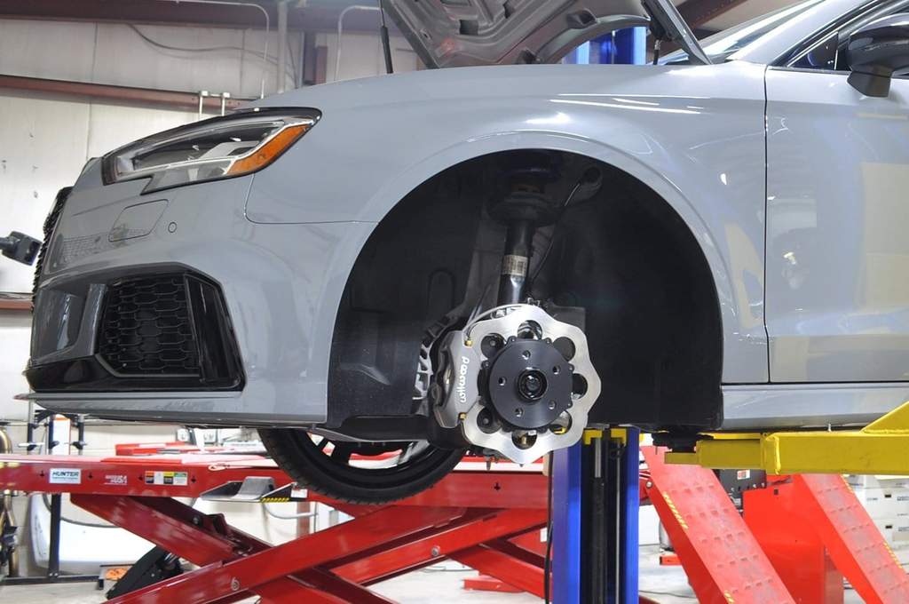 STM Lightweight Front Drag Brake Kit | 8V RS3