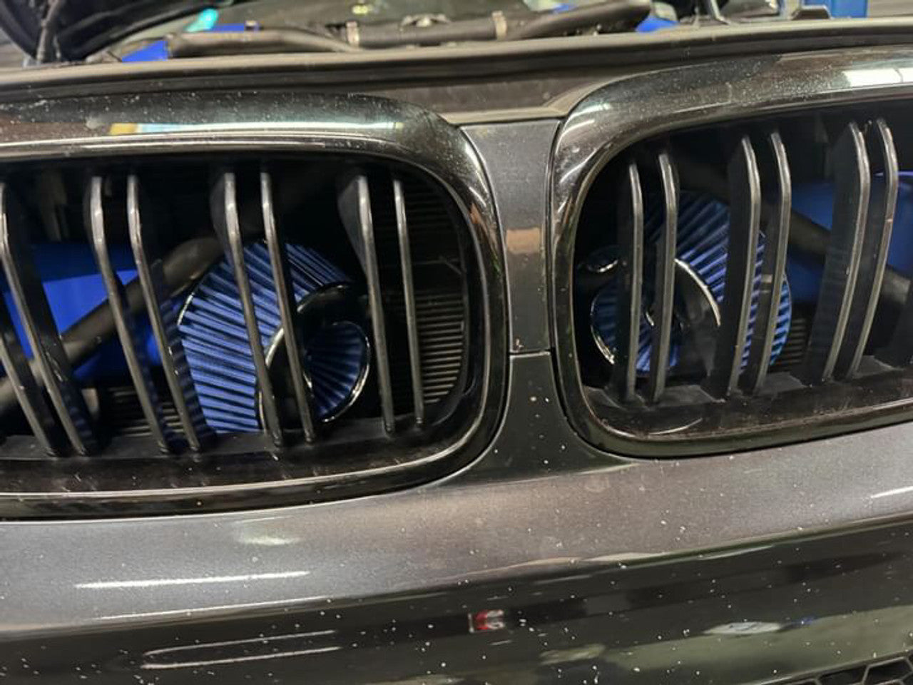 MAD BMW M5 F90 G90 M8 F9X Front Mount Silicone Intake