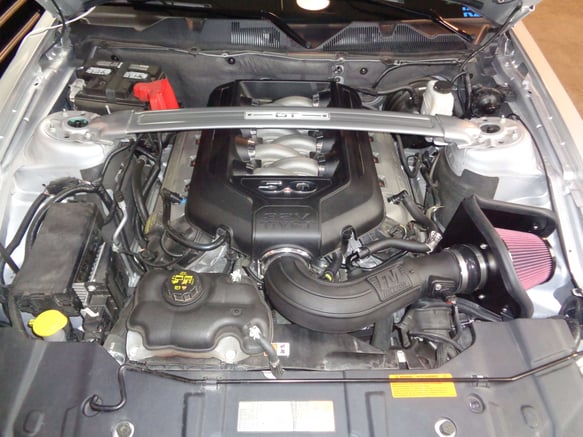 FLOWMASTER 11-14. MUSTANG. 5.0L. PERFORMANCE AIR INTAKE