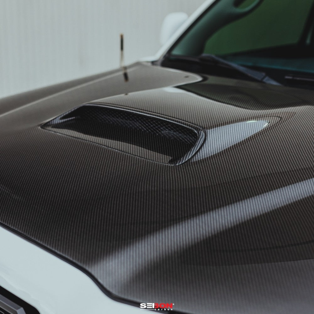 TR-STYLE CARBON FIBER HOOD FOR 2005-2011 TOYOTA TACOMA