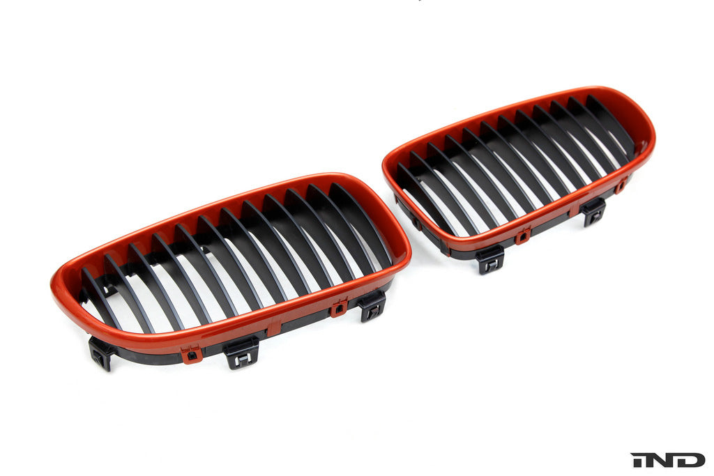 IND E82 1M Painted Front Grille Set
