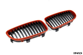 IND E82 1M Painted Front Grille Set - 0