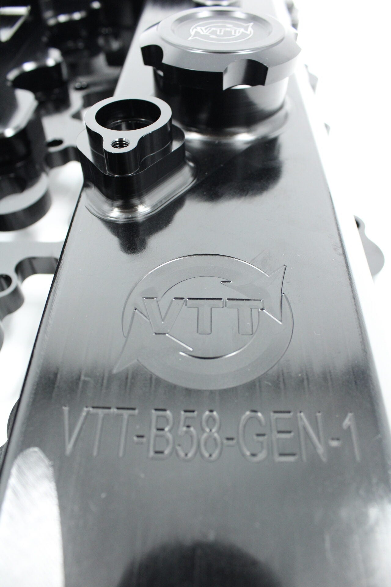 VTT B58 Gen 1 BILLET CNC Valve Cover