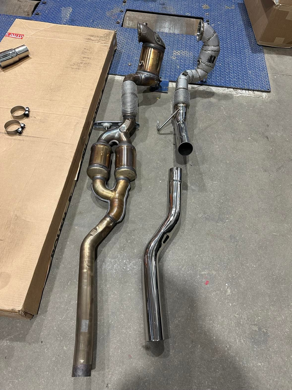 2022+ MK8 Golf R / 8Y S3 2.0T Catless downpipe - 0