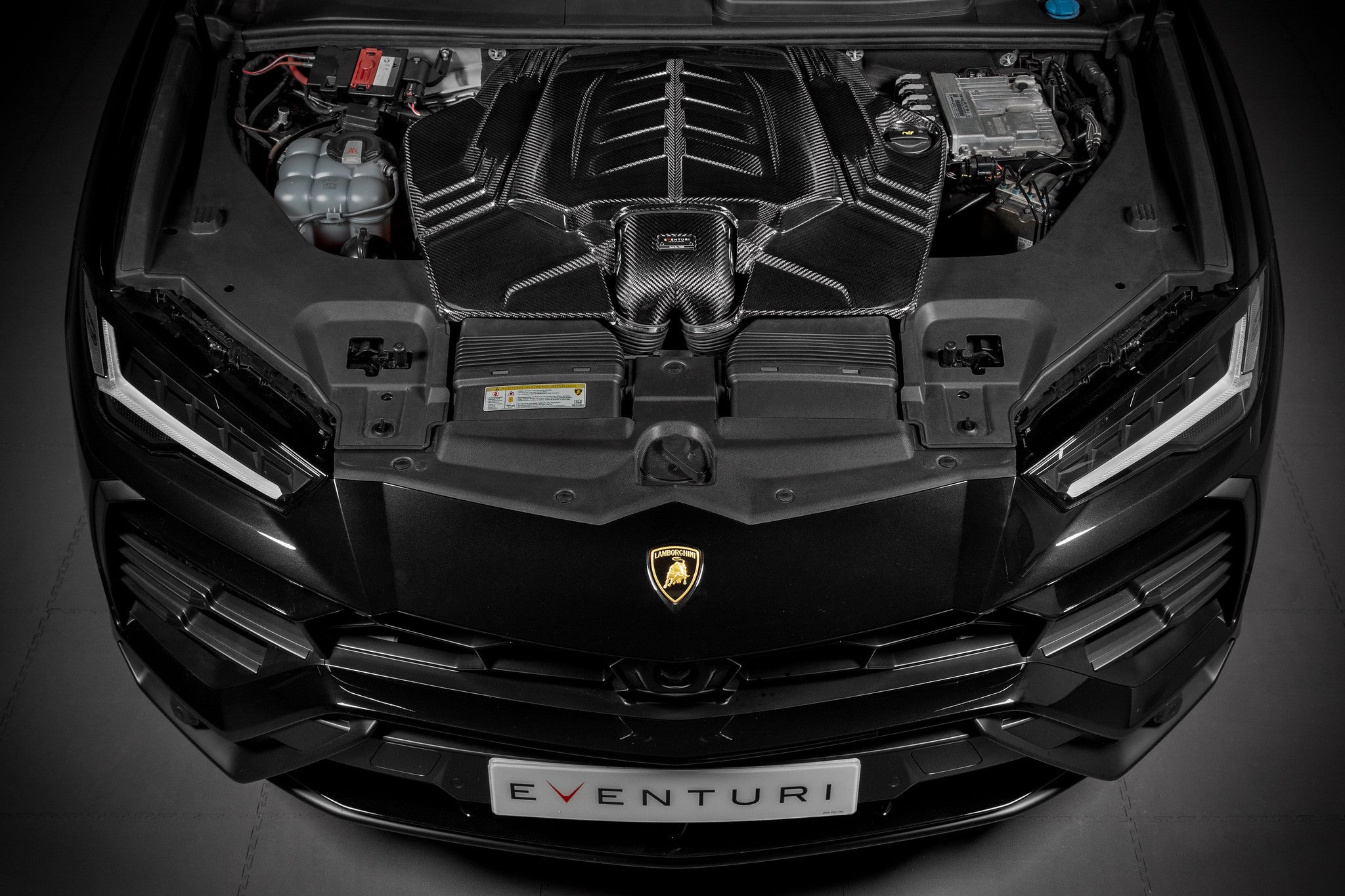 Eventuri RSQ8 / Cayenne Turbo / Urus Black Carbon Intake System