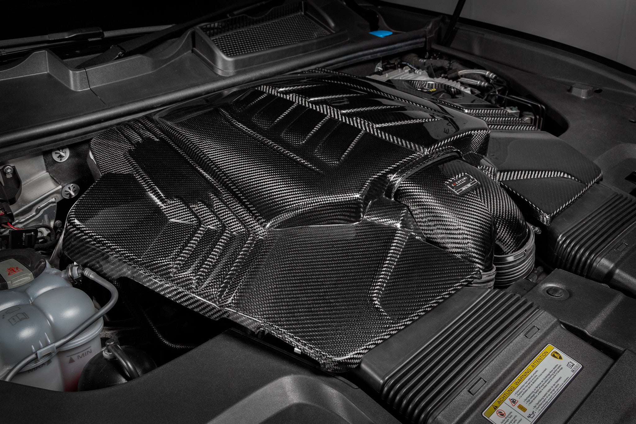 Eventuri RSQ8 / Cayenne Turbo / Urus Black Carbon Intake System